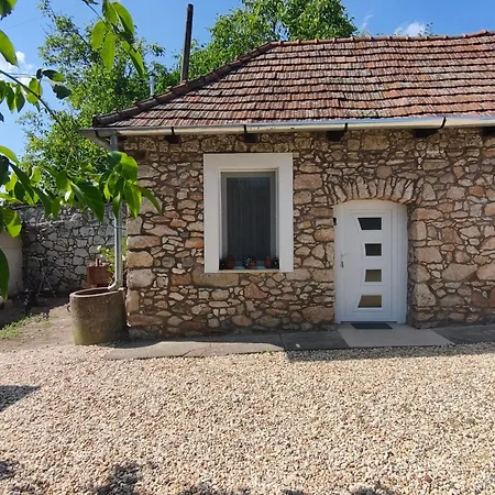 Apartment Europa Szive Vendeghaz 2
